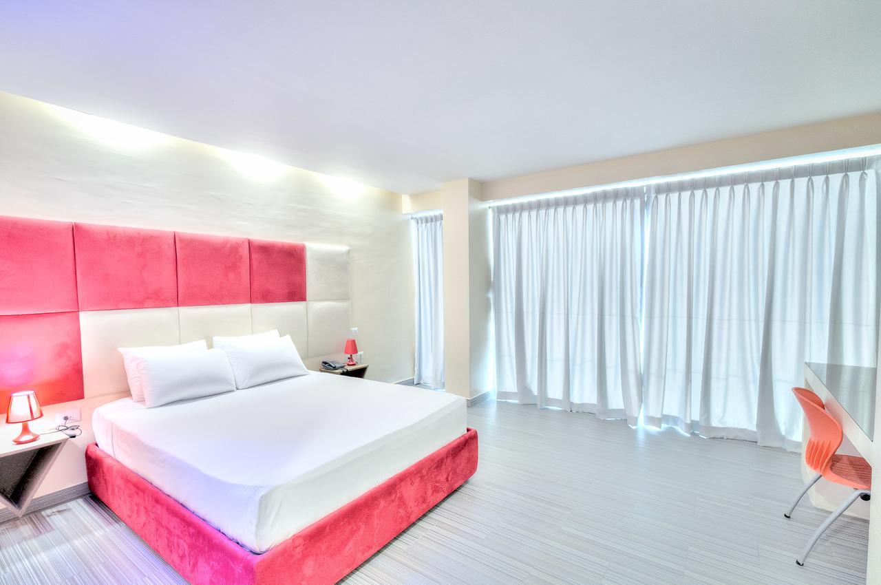 Alkquimia Hotel, Lounge And Bar باياهيبي المظهر الخارجي الصورة