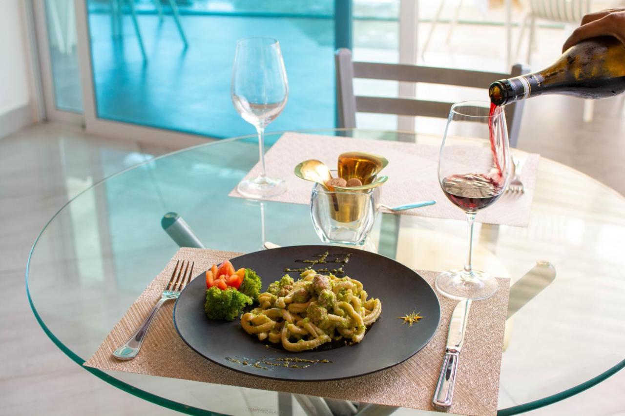 Alkquimia Hotel, Lounge And Bar باياهيبي المظهر الخارجي الصورة